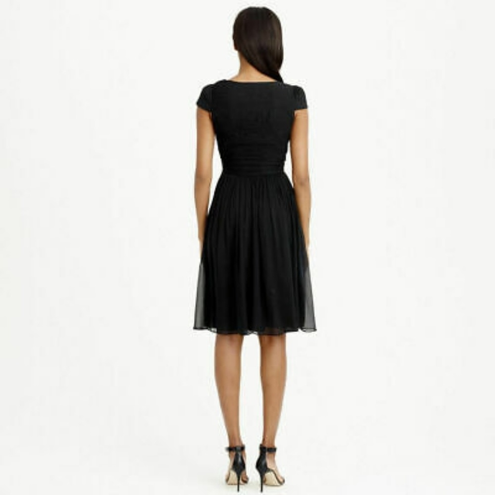 Women's V-Neck Cap Sleeve Dress in Gray - Picture 3 of 4